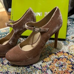 Gianni Bini high heel